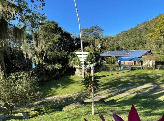 Chácara 3 dormitórios , Nova Esperança - Balneário Camboriú