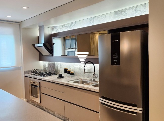 Apartamento 3 dormitórios Torre Esmeralda, Pioneiros - Balneário Camboriú