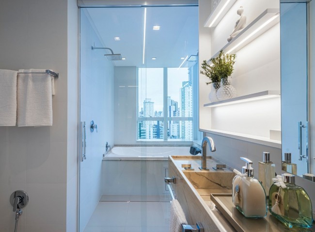 Apartamento 4 dormitórios Marina Beach Towers