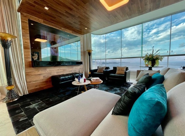 Cobertura 7 dormitórios Summer Beach, Frente Mar - Balneário Camboriú