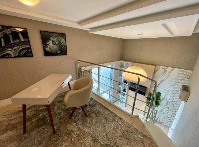 Cobertura 7 dormitórios Summer Beach, Frente Mar - Balneário Camboriú