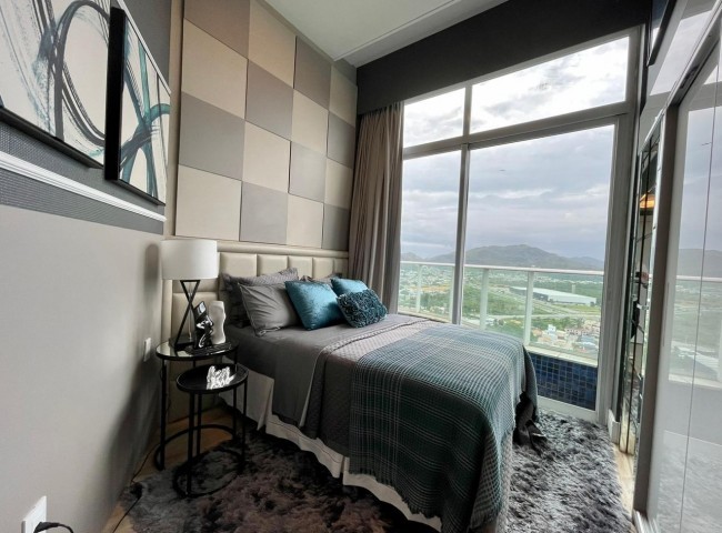 Cobertura 7 dormitórios Summer Beach, Frente Mar - Balneário Camboriú