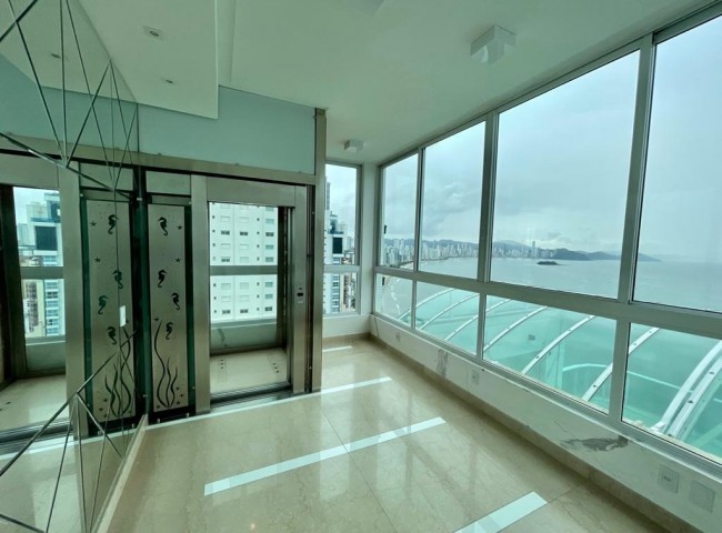 Cobertura 7 dormitórios Summer Beach, Frente Mar - Balneário Camboriú