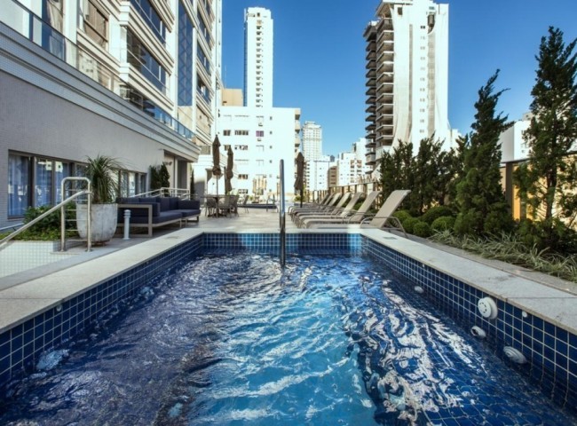 Apartamento 3 dormitórios Privilège Residence, Quadra Mar - Balneário Camboriú