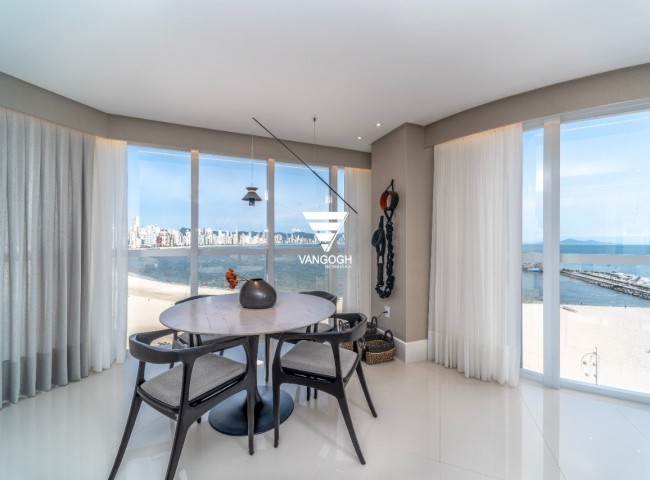 Apartamento 4 dormitórios Ibiza Towers, Frente Mar - Balneário Camboriú