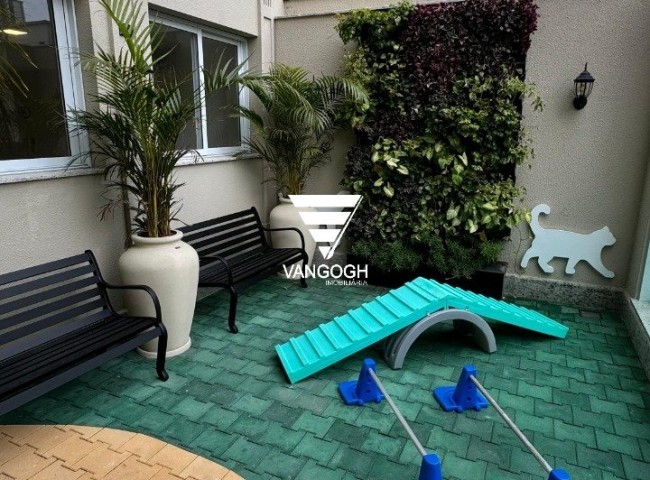 Apartamento 4 dormitórios Belissímo, Meia Praia - ITAPEMA