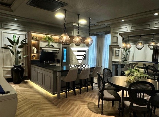 Apartamento 4 dormitórios Belissímo, Meia Praia - ITAPEMA