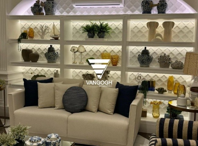 Apartamento 4 dormitórios Belissímo, Meia Praia - ITAPEMA