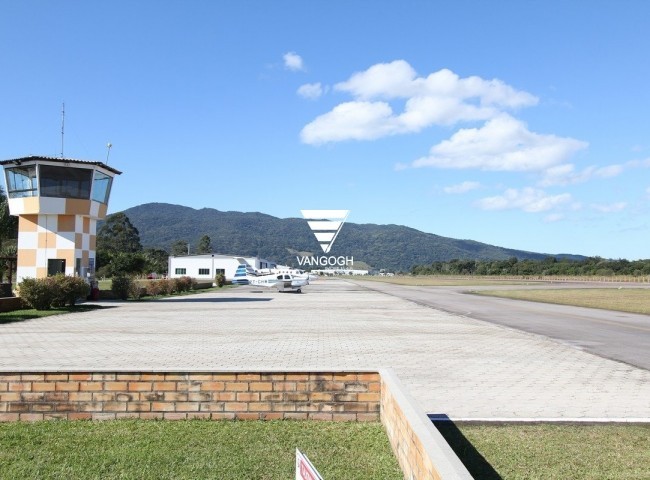 Pavilhão Costa Esmeralda, Sertao de Santa Luzia - PORTO BELO