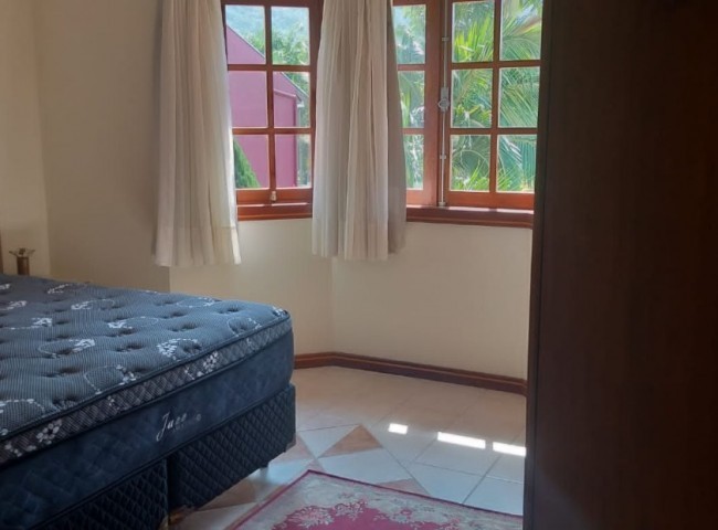 Casa 4 dormitórios , Taquaras - Balneário Camboriú