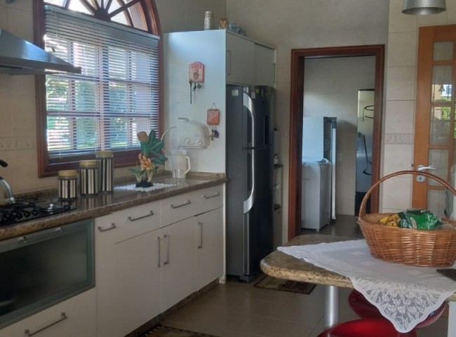 Casa 4 dormitórios , Taquaras - Balneário Camboriú
