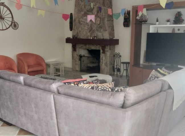 Casa 4 dormitórios , Taquaras - Balneário Camboriú