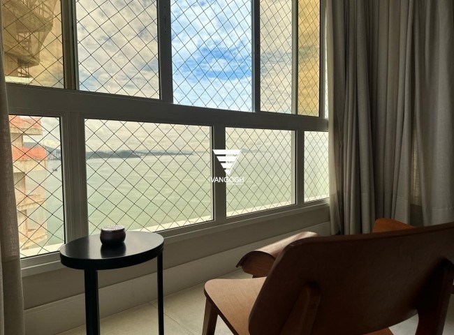 Apartamento 4 dormitórios Via Marina, Quadra Mar - Balneário Camboriú