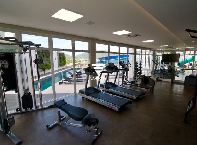 Apartamento 4 dormitórios Via Marina, Quadra Mar - Balneário Camboriú