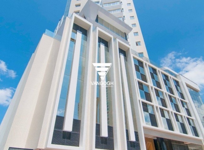 Apartamento 4 dormitórios Via Marina, Quadra Mar - Balneário Camboriú