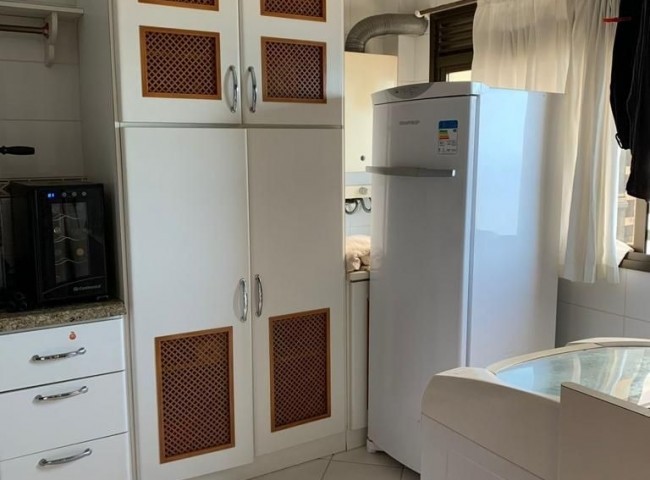 Apartamento 3 dormitórios Monte Olympo, Frente Mar - Balneário Camboriú