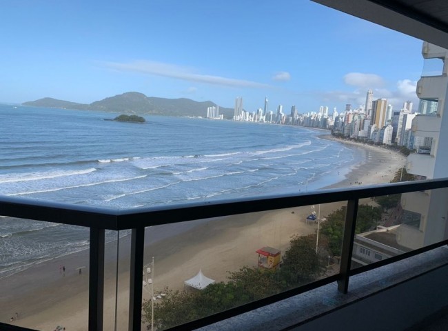 Apartamento 3 dormitórios Monte Olympo, Frente Mar - Balneário Camboriú
