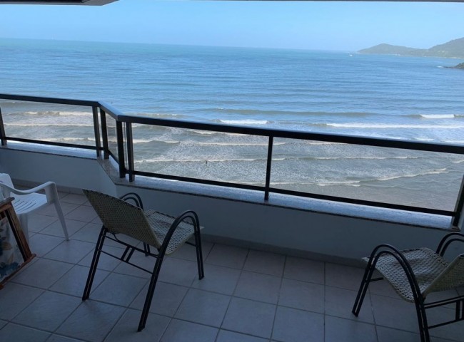 Apartamento 3 dormitórios Monte Olympo, Frente Mar - Balneário Camboriú
