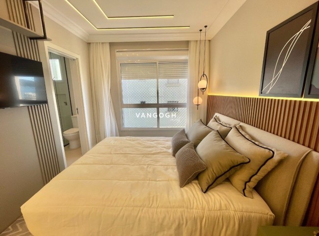 Apartamento 4 dormitórios Marie Antoinette, Meia Praia - ITAPEMA