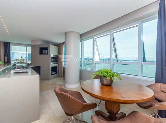 Apartamento 5 dormitórios Costão da Barra, Frente Mar - Balneário Camboriú