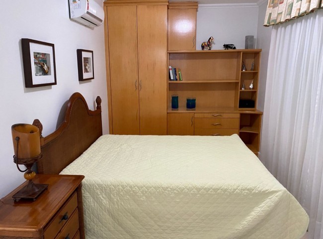 Apartamento 3 dormitórios Royal Palace, Frente Mar - Balneário Camboriú