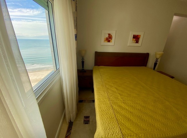 Apartamento 3 dormitórios Royal Palace, Frente Mar - Balneário Camboriú