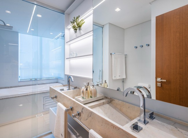 Apartamento 4 dormitórios Marina Beach Towers