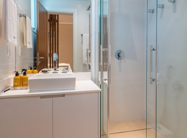 Apartamento 4 dormitórios Marina Beach Towers