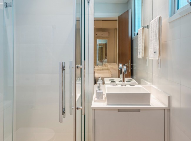 Apartamento 4 dormitórios Marina Beach Towers