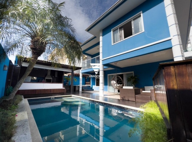 Casa 5 dormitórios , Praia dos Amores - Balneário Camboriú