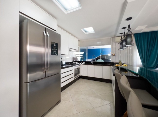 Casa 5 dormitórios , Praia dos Amores - Balneário Camboriú