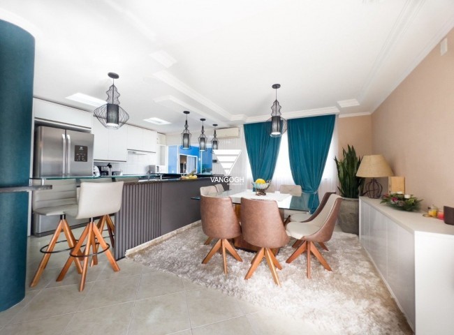 Casa 5 dormitórios , Praia dos Amores - Balneário Camboriú