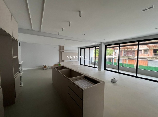 Apartamento 3 dormitórios Dusseldorf