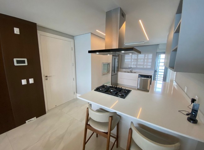 Apartamento 4 dormitórios Splendido