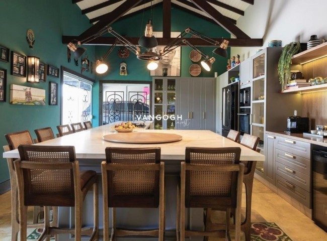 Casa 4 dormitórios , Barra - Balneário Camboriú