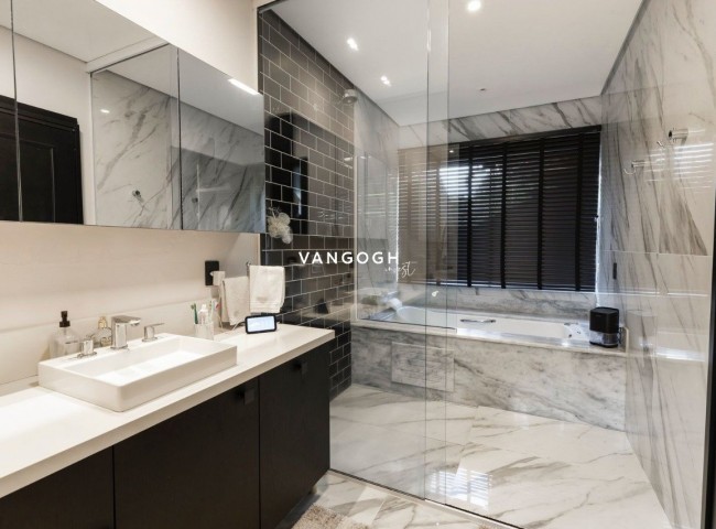 Casa 4 dormitórios , Barra - Balneário Camboriú