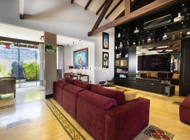 Casa 4 dormitórios , Barra - Balneário Camboriú