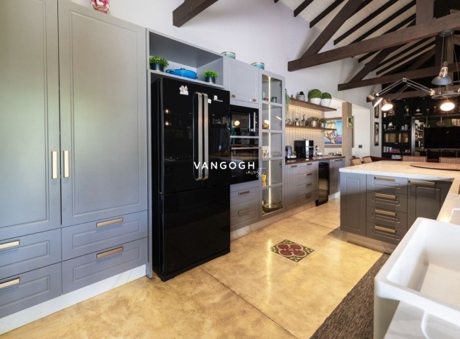 Casa 4 dormitórios , Barra - Balneário Camboriú