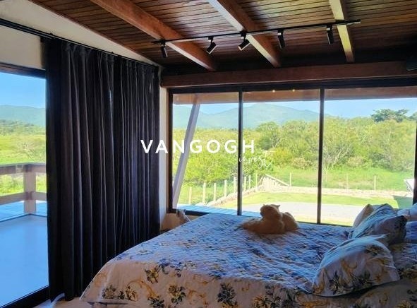 Casa 3 dormitórios Casa Em Florianópolis, Açores - Florianópolis