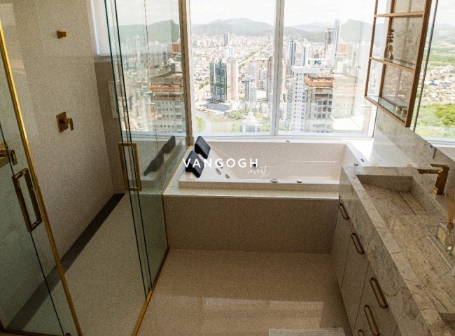 Apartamento 4 dormitórios One Tower Residence, Frente Mar - Balneário Camboriú