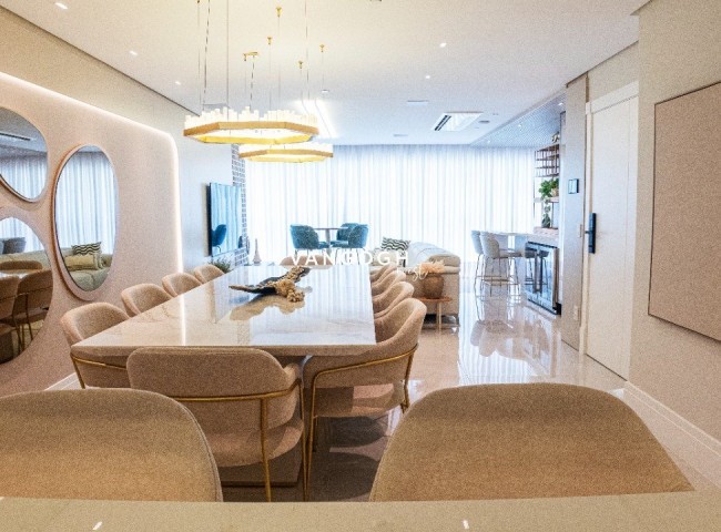 Apartamento 4 dormitórios One Tower Residence, Frente Mar - Balneário Camboriú