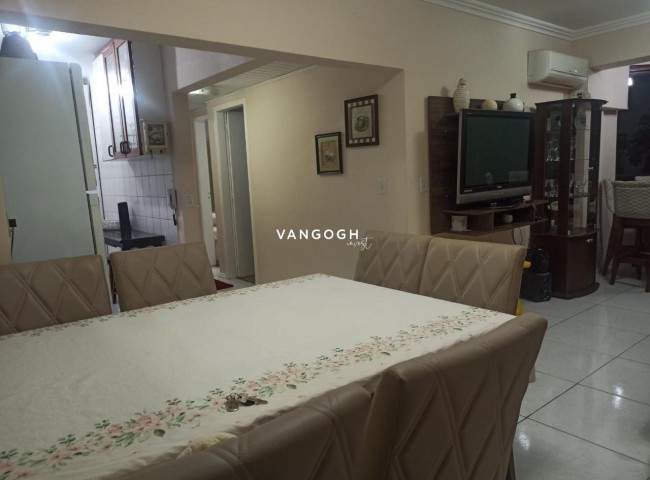 Apartamento 2 dormitórios Edifício Imigrantes, Barra Sul - Balneário Camboriú