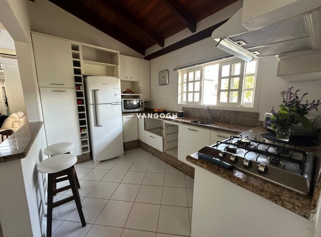 Casa 3 dormitórios , Centro - Balneário Camboriú