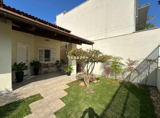 Casa 3 dormitórios , Centro - Balneário Camboriú