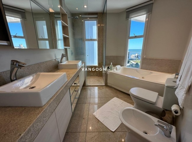 Apartamento 4 dormitórios Brava Home Resort, Praia Brava - Itajaí