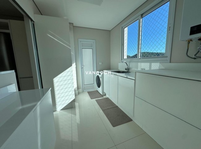 Apartamento 4 dormitórios Brava Home Resort, Praia Brava - Itajaí