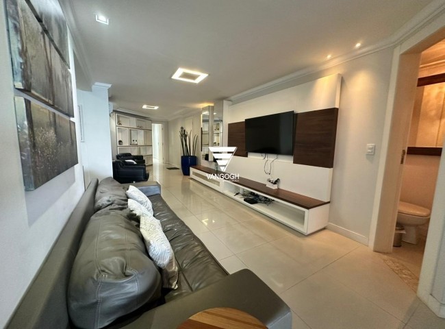 Apartamento 4 dormitórios Nina Schurmann, Frente Mar - Balneário Camboriú