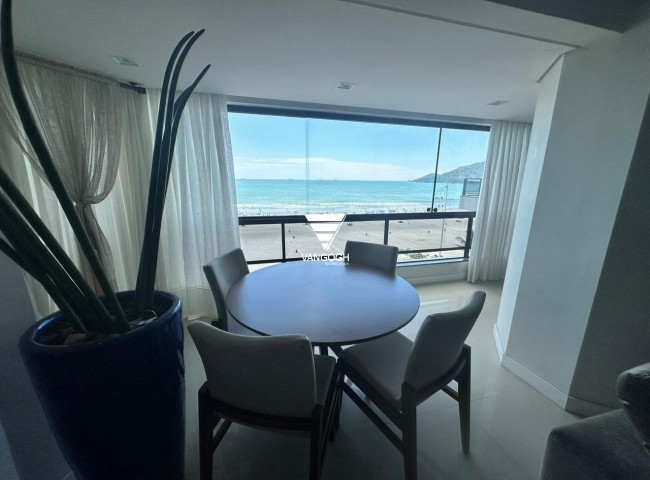 Apartamento 4 dormitórios Nina Schurmann, Frente Mar - Balneário Camboriú