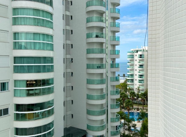 Apartamento 3 dormitórios Brava Beach Reserva Aroeira, Praia Brava - Itajaí