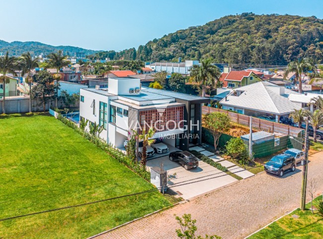 Casa em Condomínio 3 dormitórios Brava Horizontal, Praia Brava - Itajaí